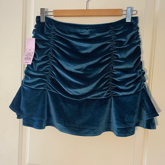 NWT, Wild Fable, Velvet Ruffled Mini Skirt - Picture 1 of 4